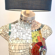 Load image into Gallery viewer, Mannequin - En mode durable 4