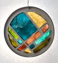 Charger l'image dans la galerie, Vitrail à la dalle de verre - CERCLE à CHEVRON BLEU