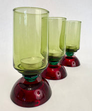 Load image into Gallery viewer, Empilades petites VERT - TURQUOISE - ROUGE
